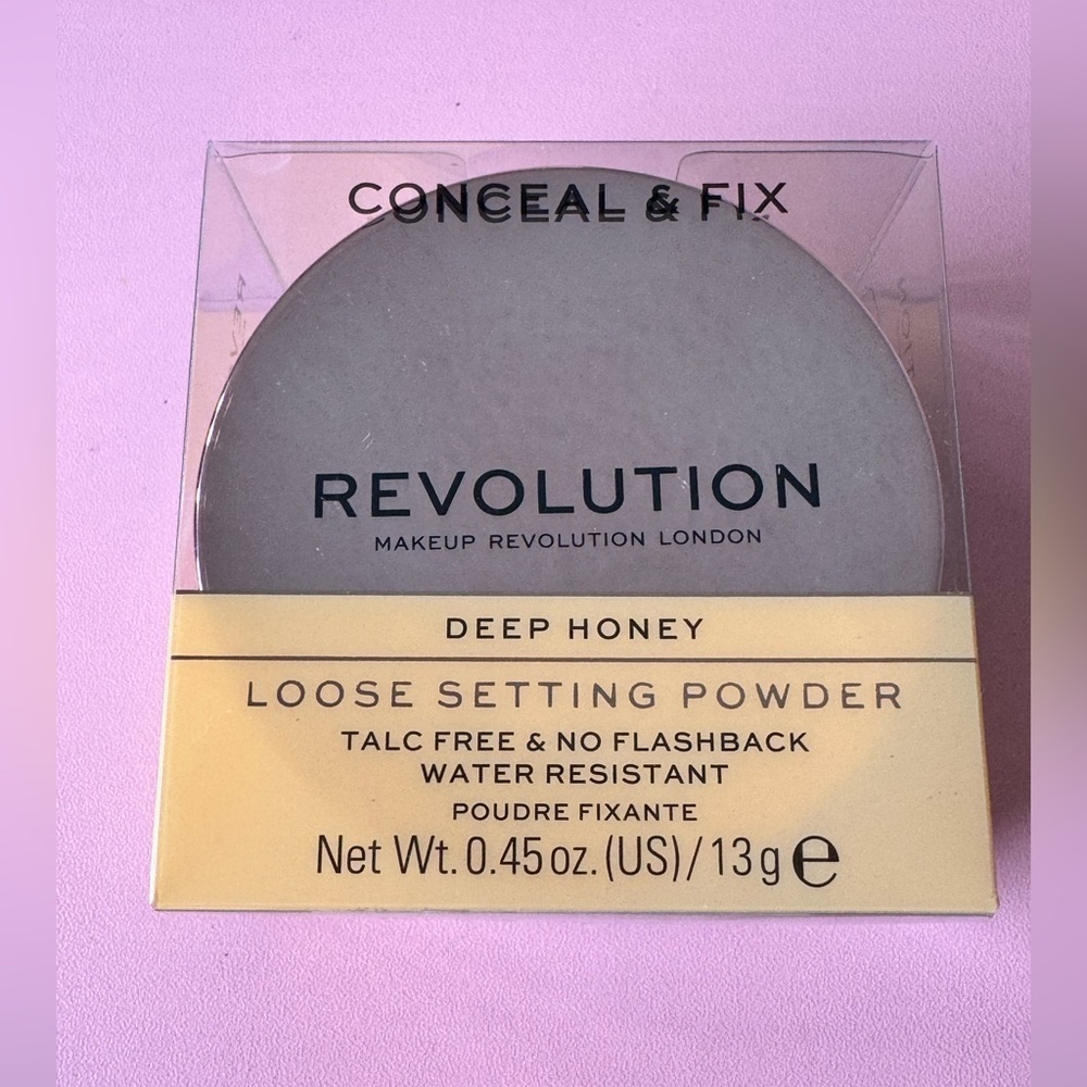 ✨ Revolution Conceal & Fix Loose Setting Powder – Deep Honey – 0.45 oz / 13g ✨